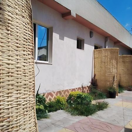 Wib Guesthouse Аддис-Абеба Экстерьер фото